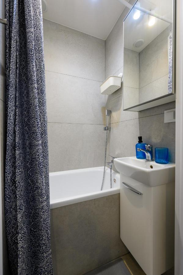 Apartament Blue Brzezno Prostywynajem Gdansk Brzezno Apartment Ngoại thất bức ảnh